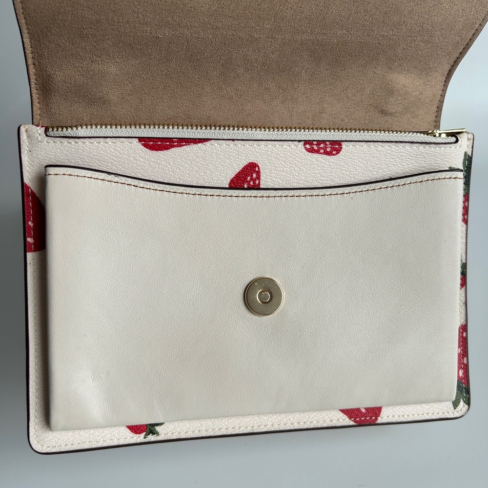 Coach Klare Crossbody Chalk White Strawberry Pebbled Leather Bag Excellent - Picture 6 of 12